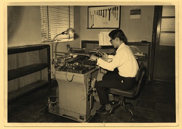 六十年代的中文鉛活字鑄字機