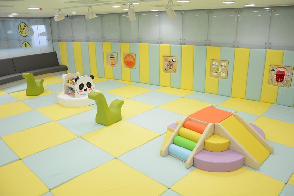 Taipa Library has added the “Baby Book Club ─ the Parent-Child Space of Infants and Toddlers” this year.