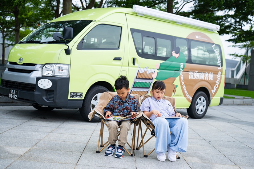 書車遊澳，幸福隨行——“流動圖書車”外展服務