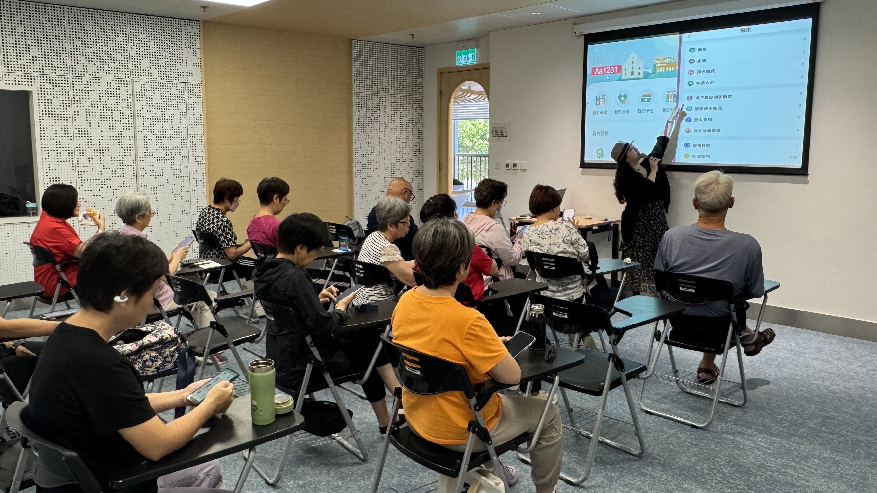 過往“圖書館e學堂”授課現場